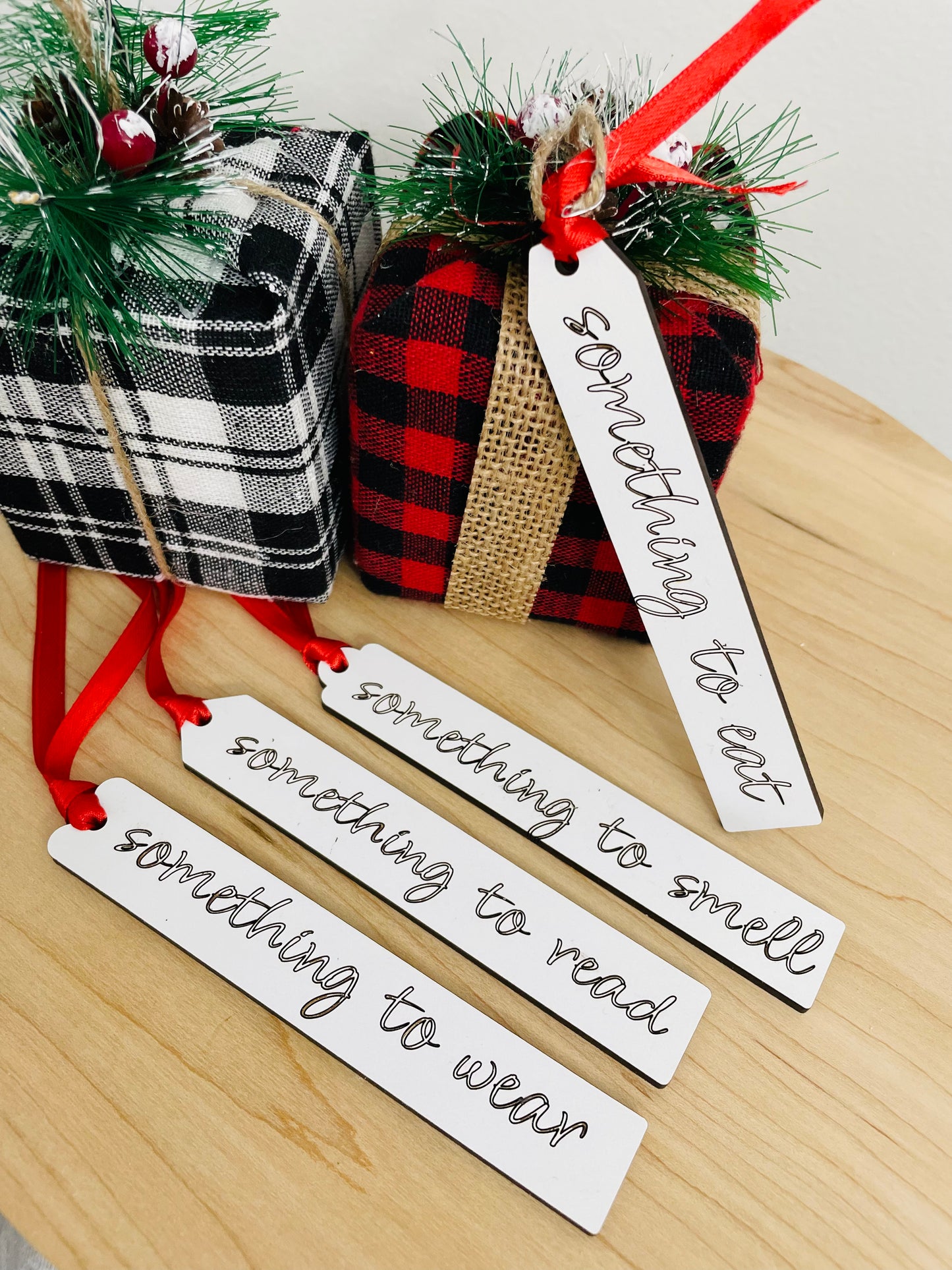 SOMETHING TO.. GIFT TAGS (4 PACK)