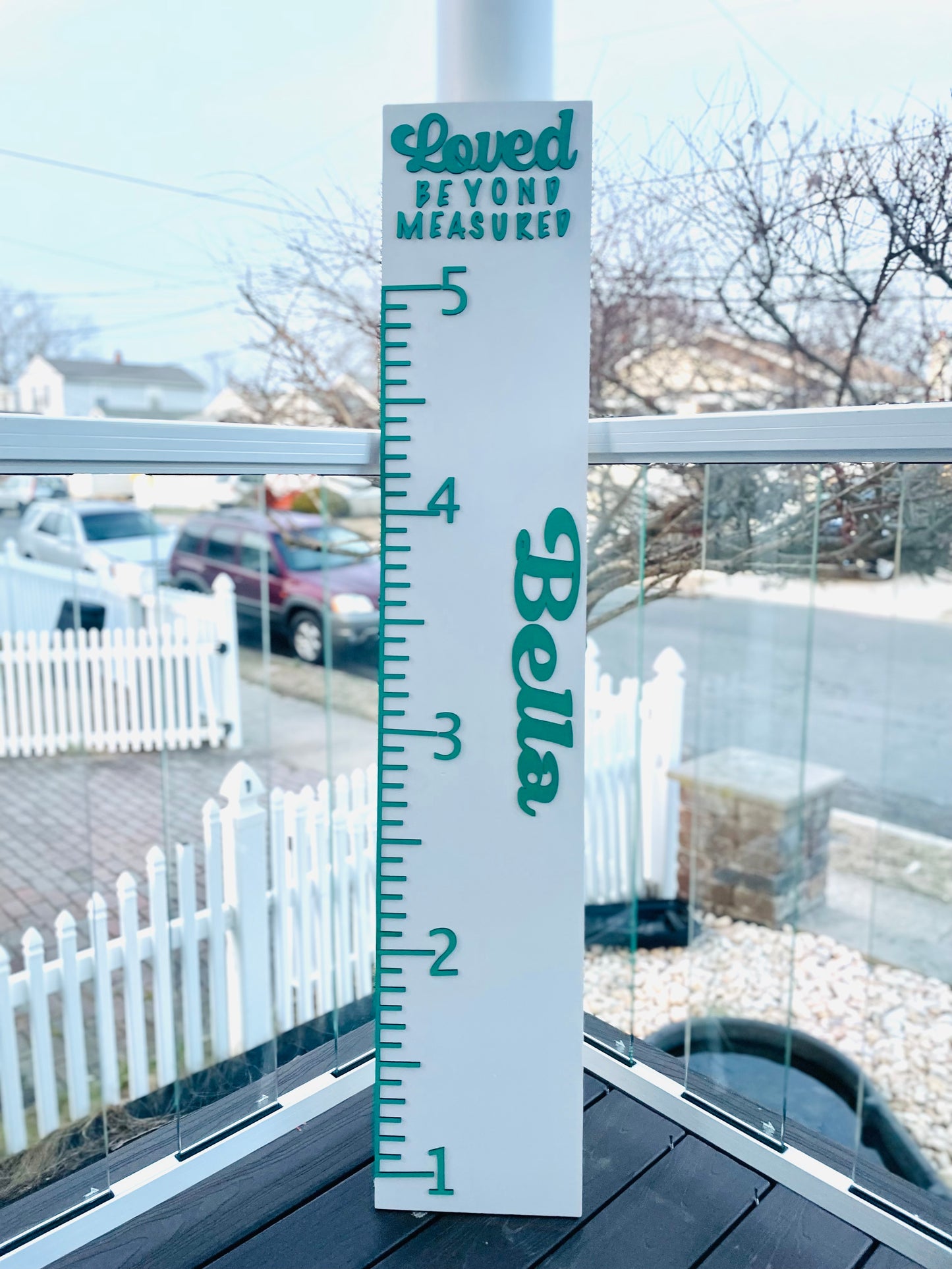 GROWTH CHART signage