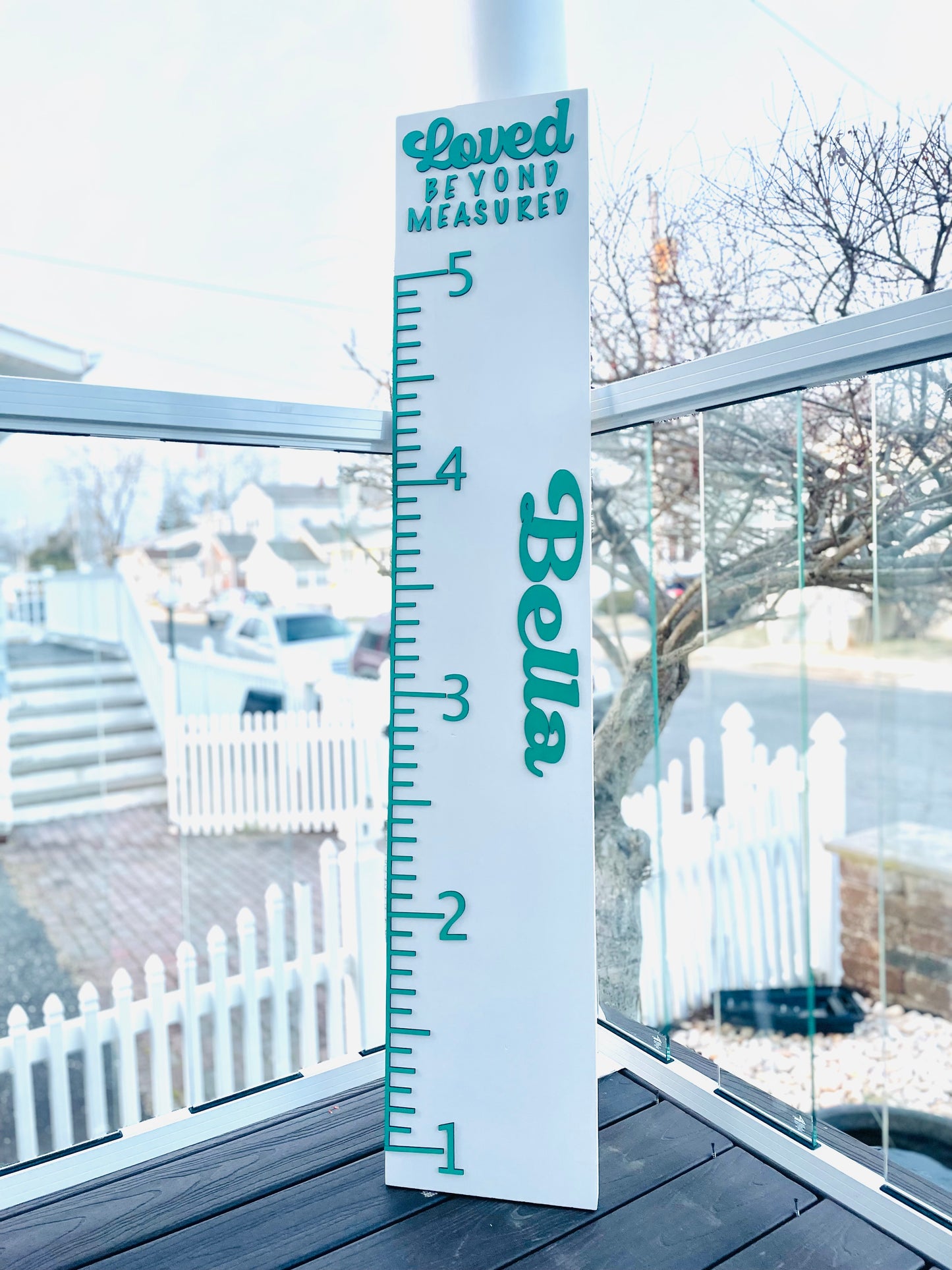 GROWTH CHART signage